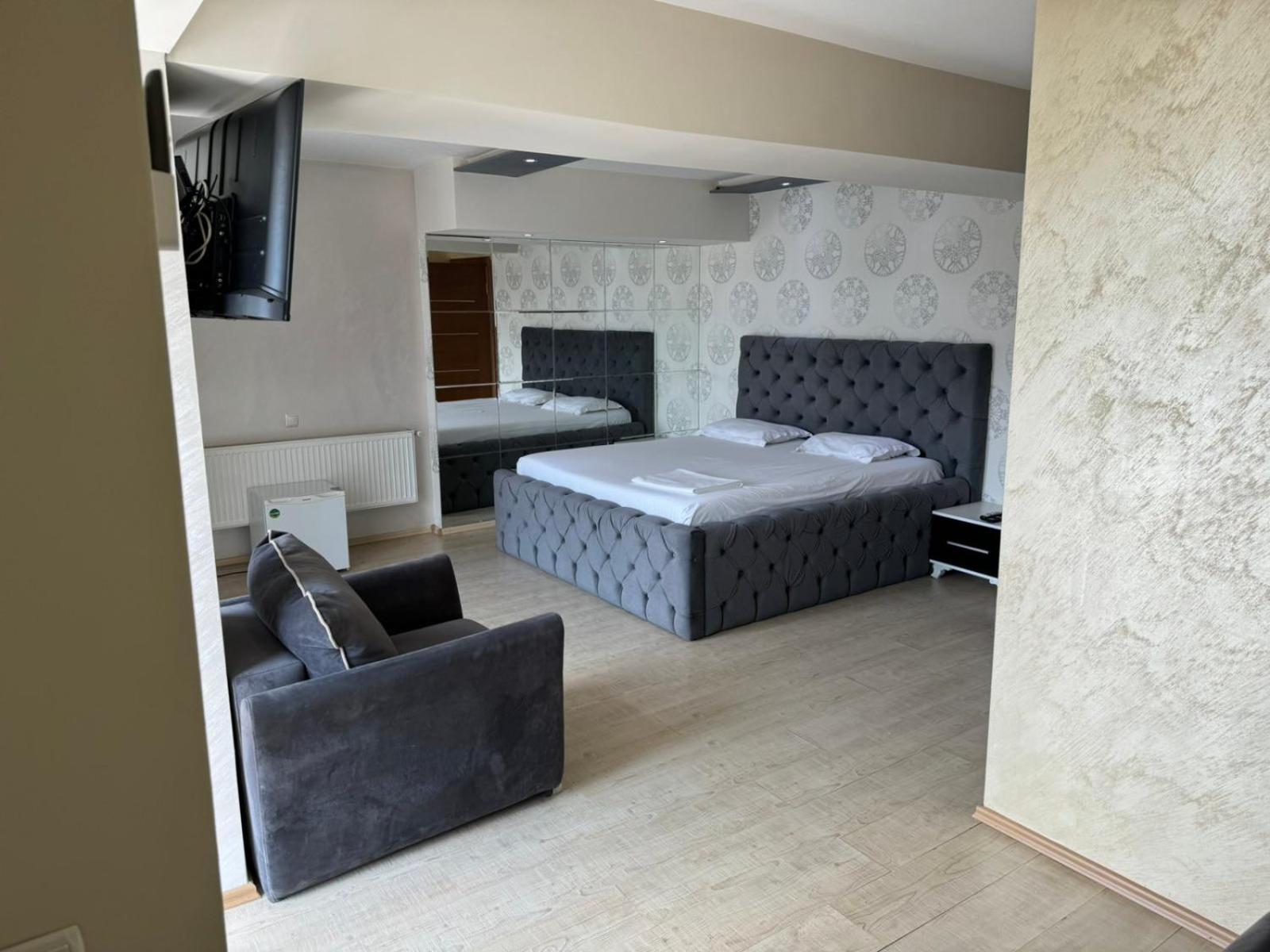 Hotel Pashtriku Gjakova Экстерьер фото