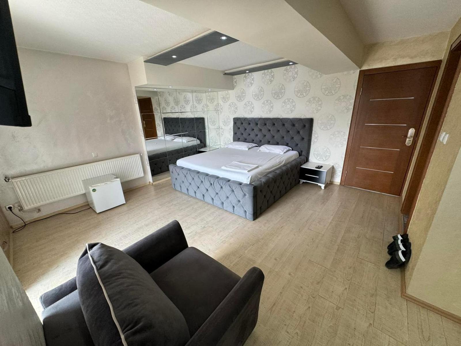 Hotel Pashtriku Gjakova Экстерьер фото