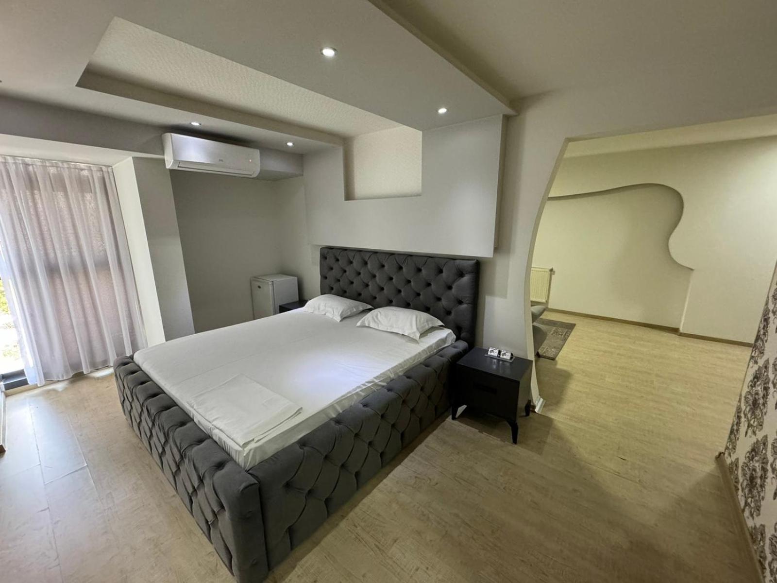 Hotel Pashtriku Gjakova Экстерьер фото