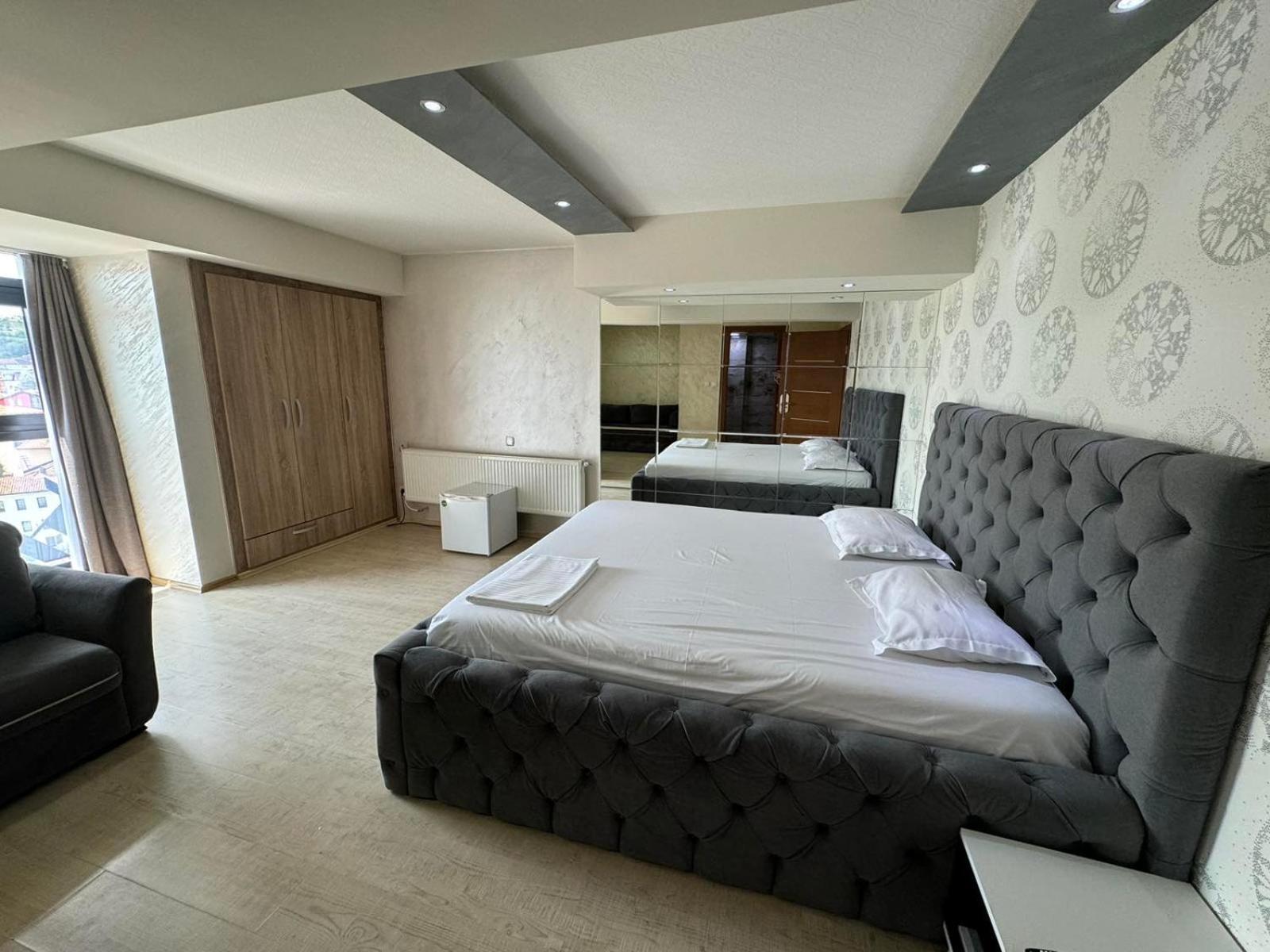 Hotel Pashtriku Gjakova Экстерьер фото