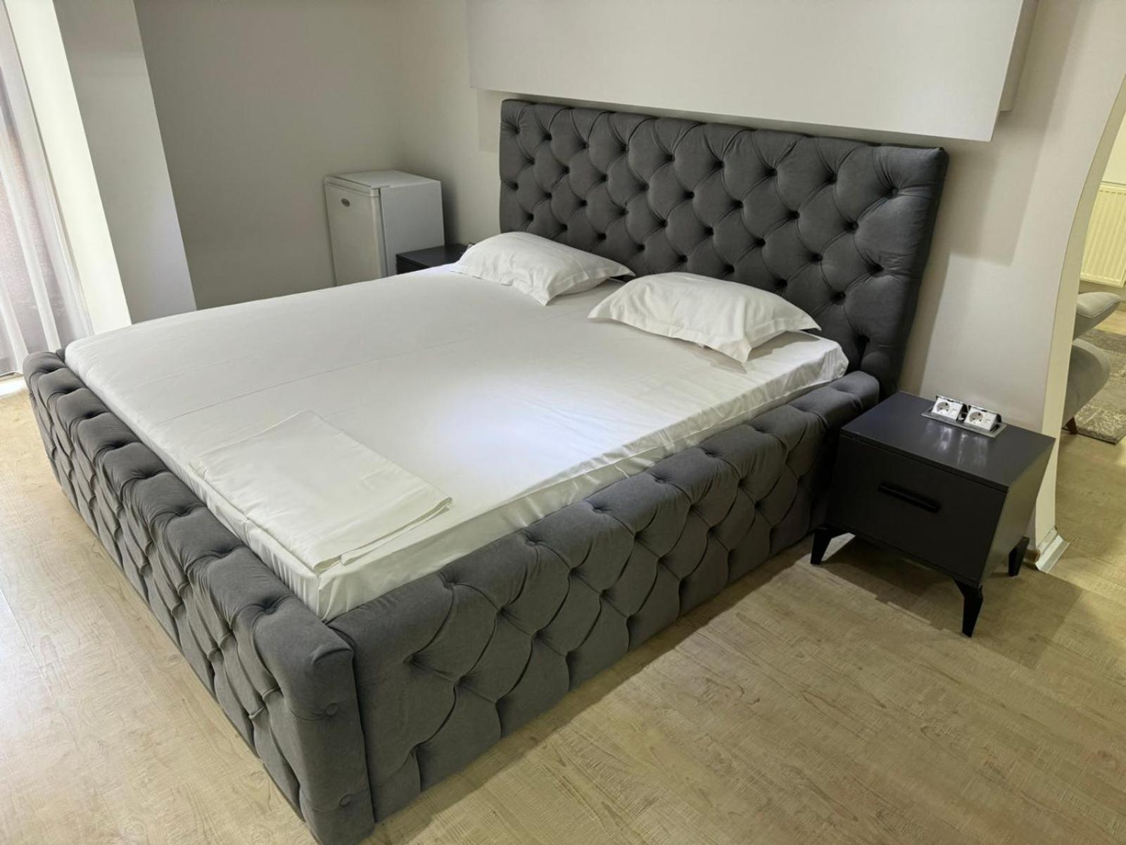Hotel Pashtriku Gjakova Экстерьер фото